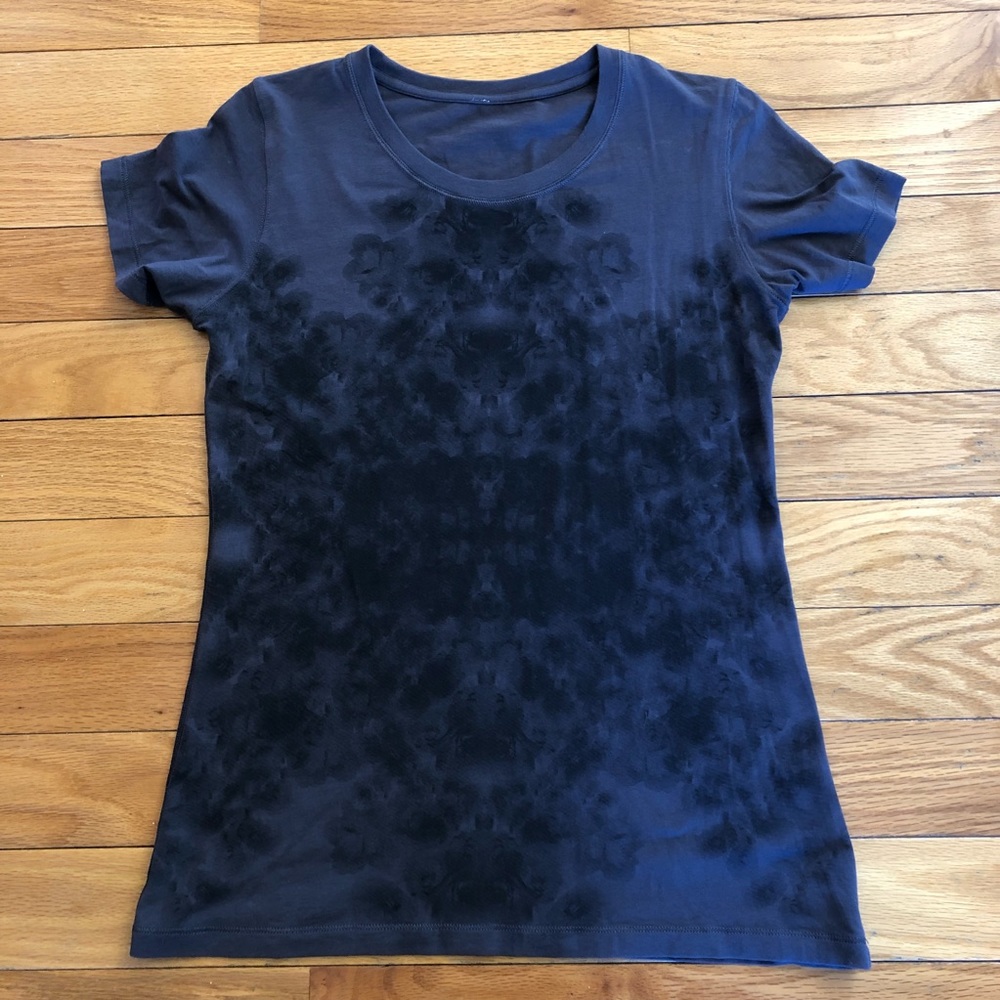 Lululemon short sleeve